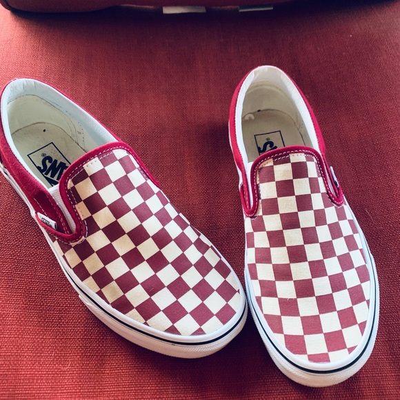 Burgundy checkered vans - Picture 3 of 7
